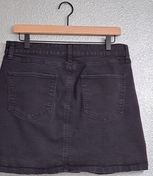 SO Women's Black Mini Skirt  Size 13/31W - Picture 2 of 4